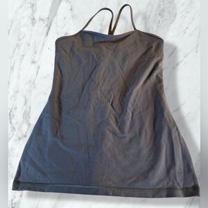 Lululemon Align High Neck Rise
Tank w/ built in bra dark gray size 6